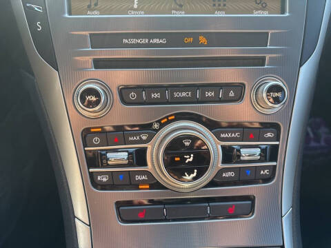 2017 Lincoln MKZ Premiere