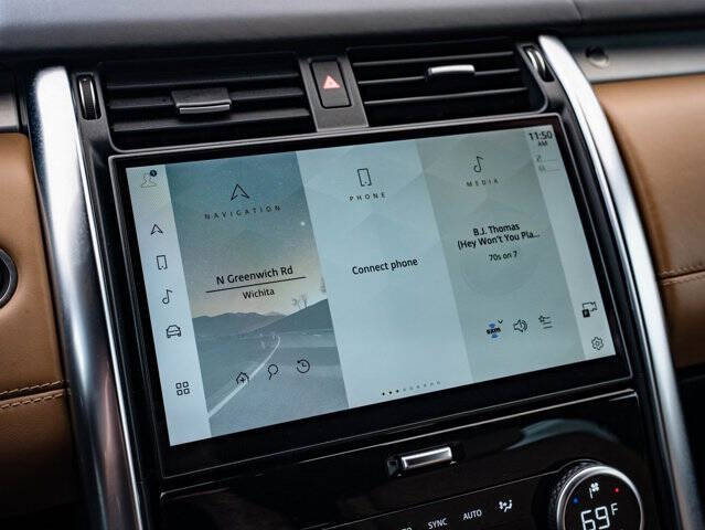 2023 Land Rover Discovery P300 S R-Dynamic