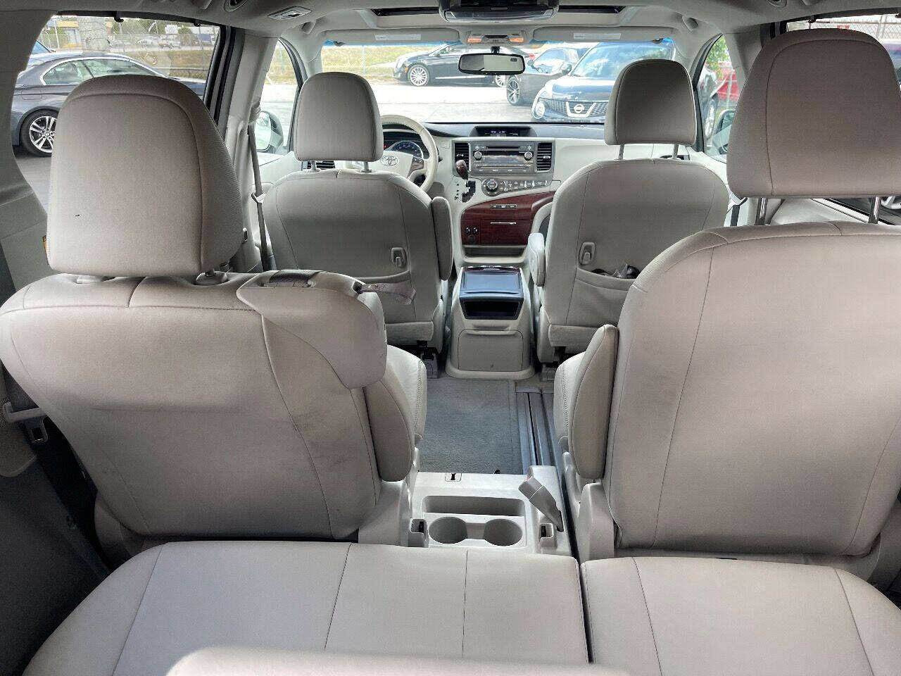 2013 Toyota Sienna  - $15,900