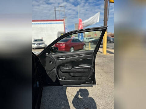 2011 Chrysler 300 Limited