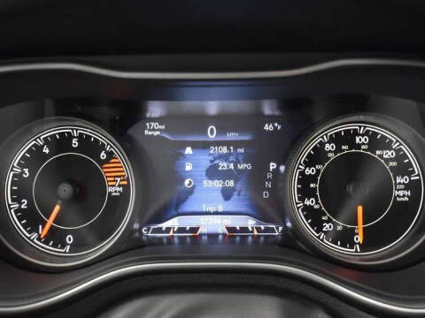 2023 Jeep Cherokee Altitude Lux