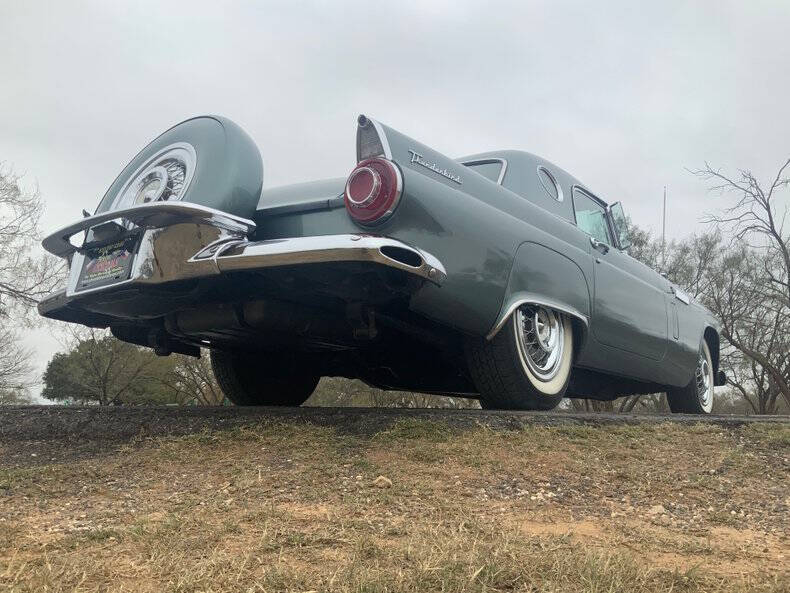1956 Ford Thunderbird