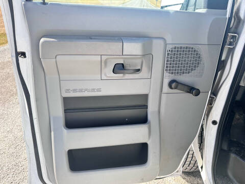 2010 Ford E-Series E-250