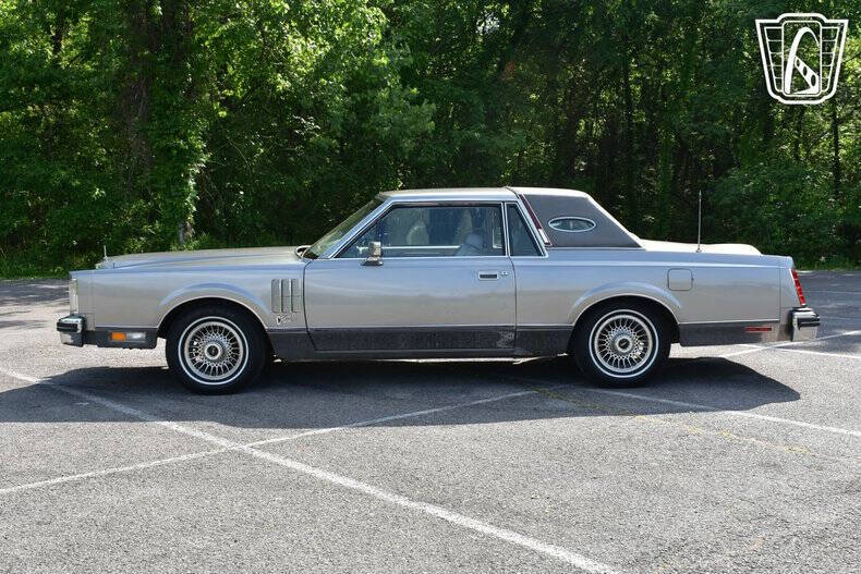 1981 Lincoln Mark VI