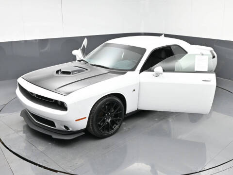 2017 Dodge Challenger R/T Plus