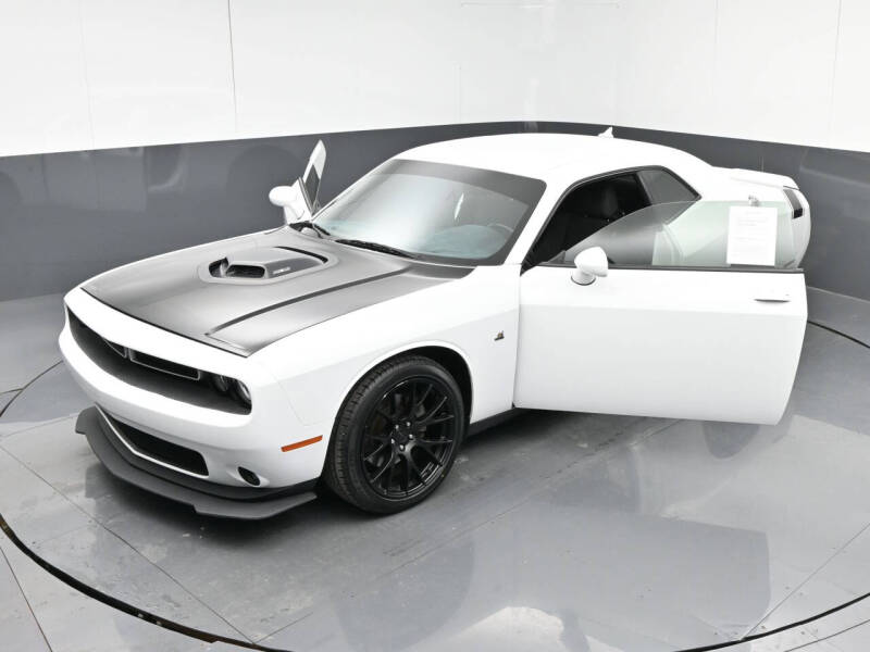 2017 Dodge Challenger R/T Plus