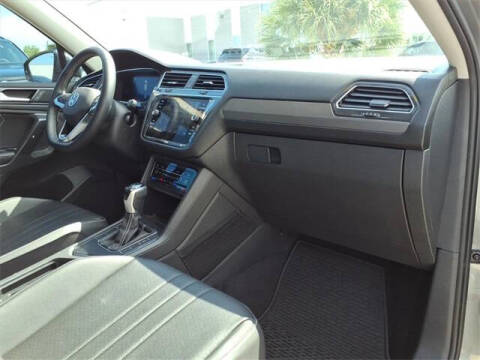 2022 Volkswagen Tiguan SE