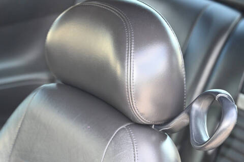 2004 Ford Mustang Mach 1 Premium