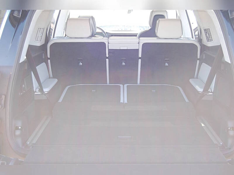 2023 Rivian R1S Adventure