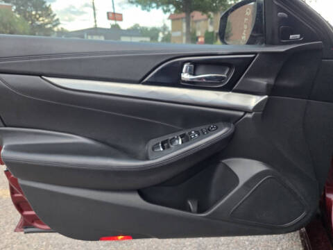 2017 Nissan Maxima 3.5 SR