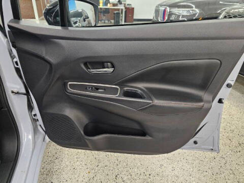 2023 Nissan Versa SR