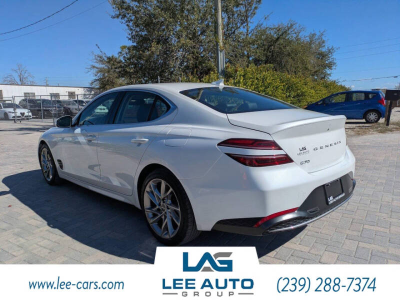 2022 Genesis G70