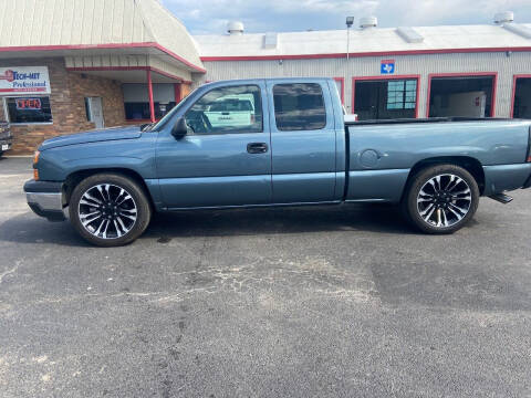 2006 Chevrolet Silverado 1500 for sale at JENTSCH MOTORS in Hearne TX