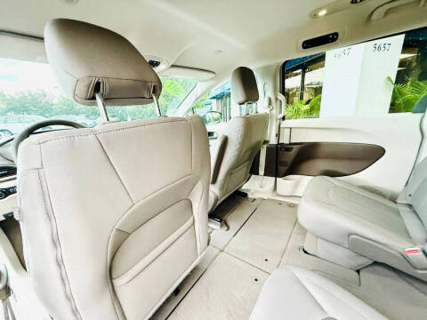 2017 Chrysler Pacifica Touring