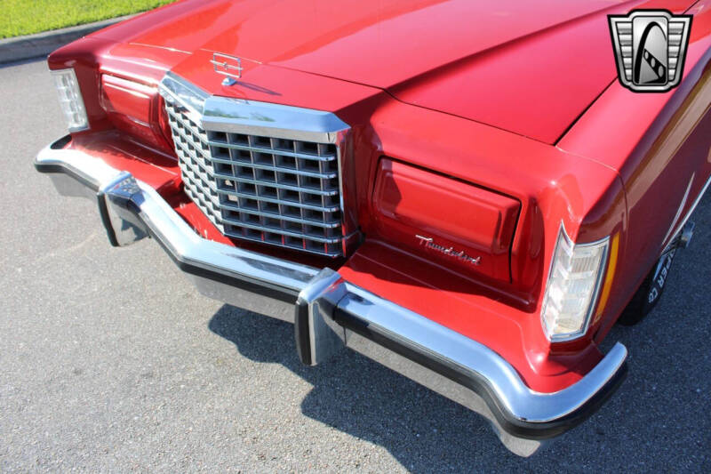 1977 Ford Thunderbird