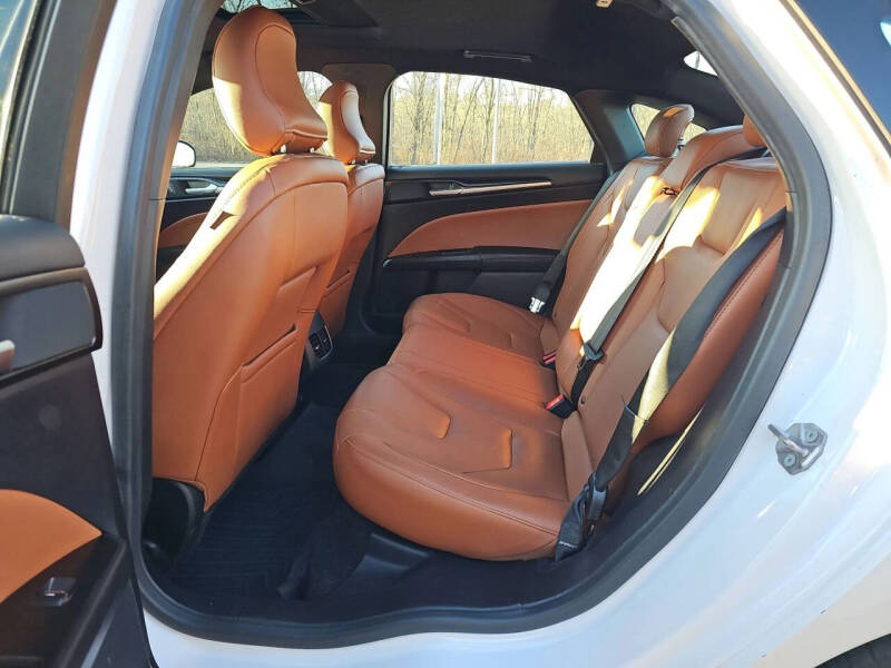 2019 Ford Fusion Hybrid Titanium