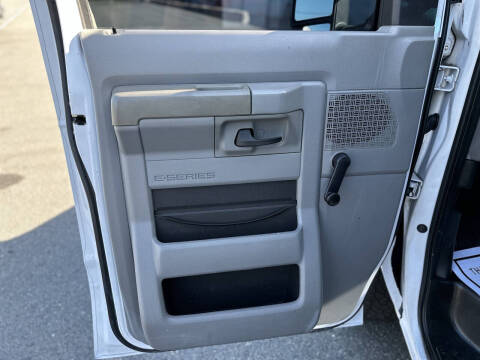 2012 Ford E-Series E-350 SD