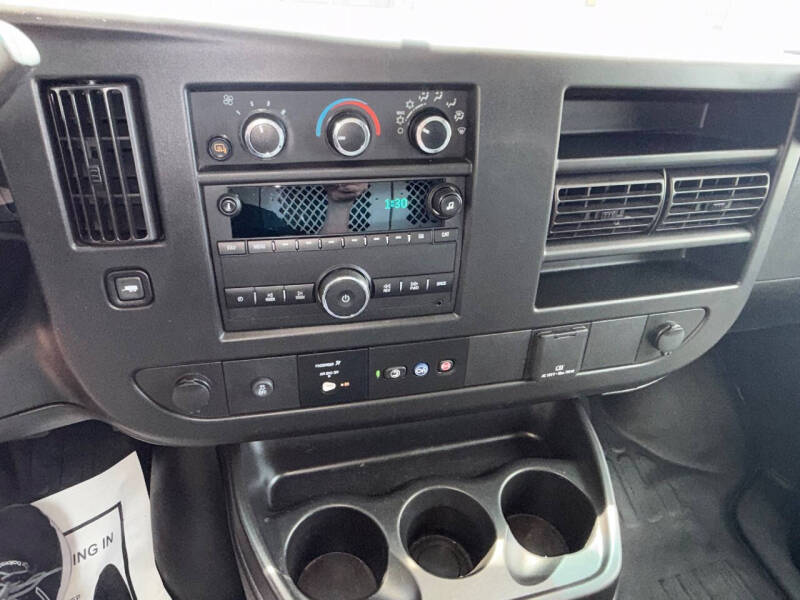 2022 Chevrolet Express 2500