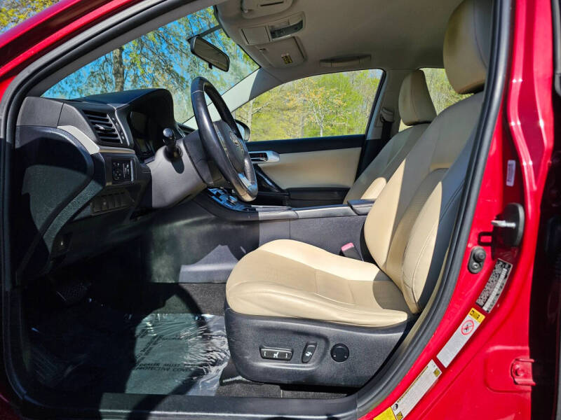 2011 Lexus CT 200h