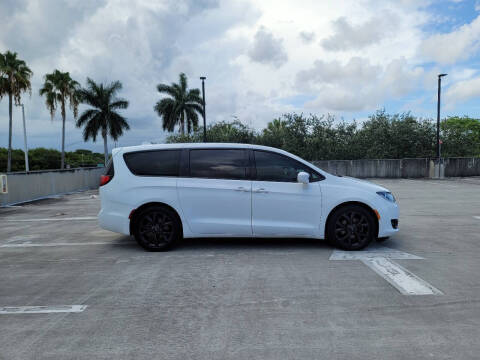 2019 Chrysler Pacifica Touring Plus