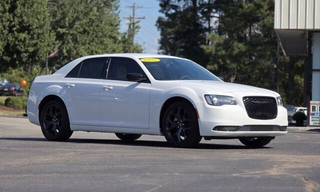 2023 Chrysler 300 Touring