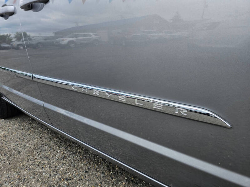 2016 Chrysler Town and Country Touring