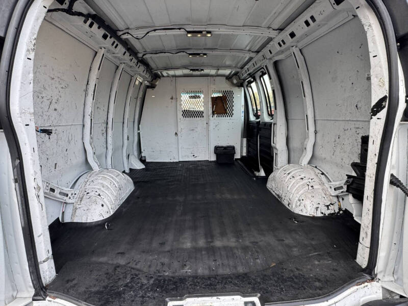 2021 Chevrolet Express 2500