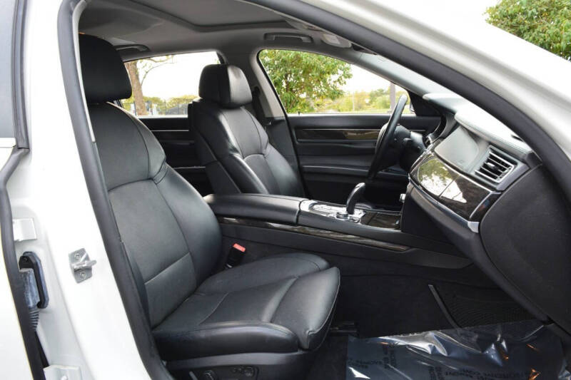 2012 BMW 7 Series 740Li