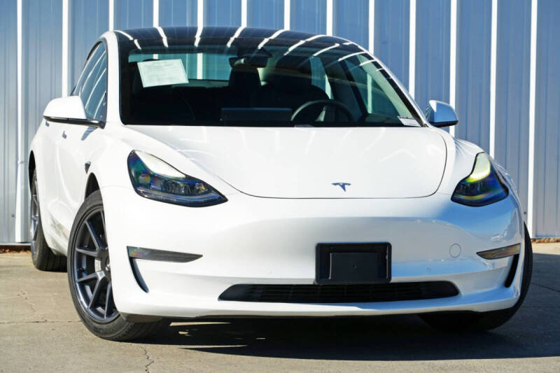 2021 Tesla Model 3 Standard Range Plus