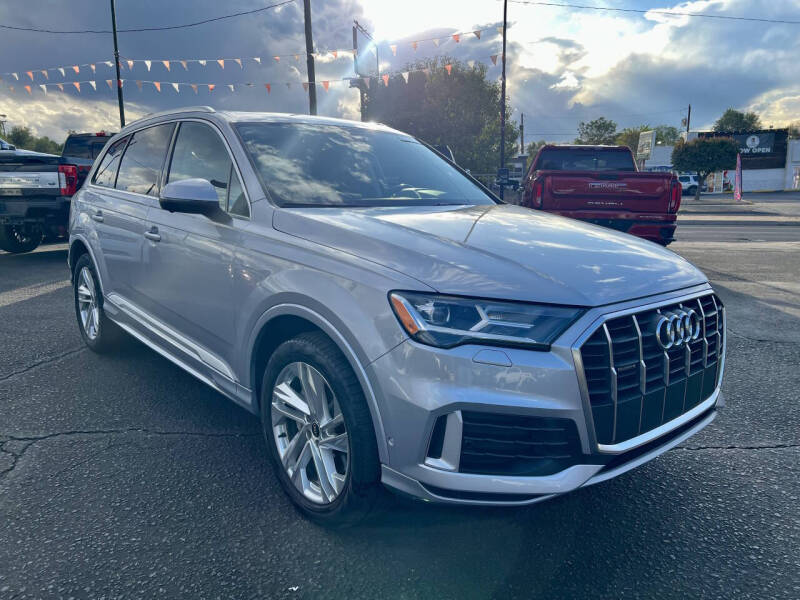 2021 Audi Q7 Premium's photo