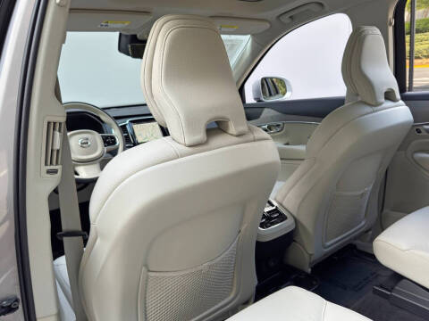 2025 Volvo XC90 B6 Plus Bright Theme 6P