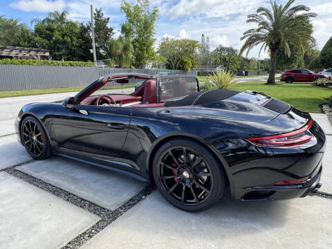 2017 Porsche 911 Carrera 4