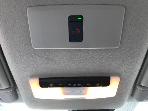 2023 Nissan Versa SR