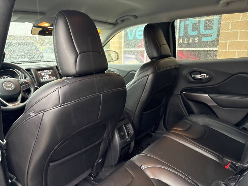 2019 Jeep Cherokee Latitude Plus