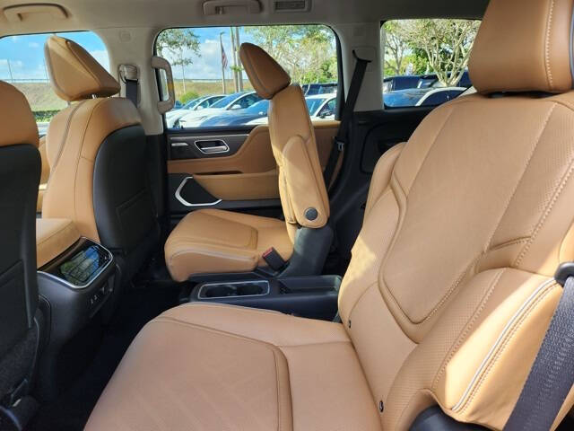 2026 Infiniti QX80 Luxe