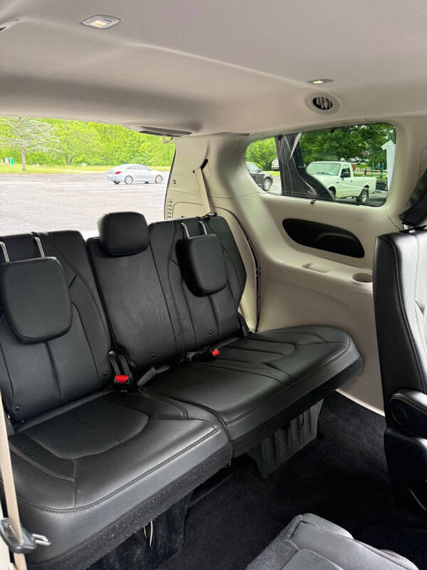 2019 Chrysler Pacifica Touring L