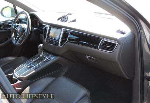 2015 Porsche Macan S