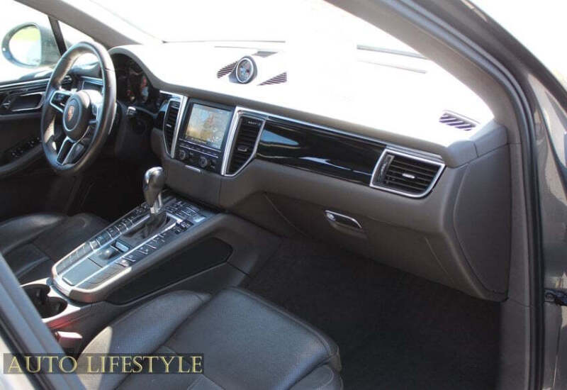 2015 Porsche Macan S