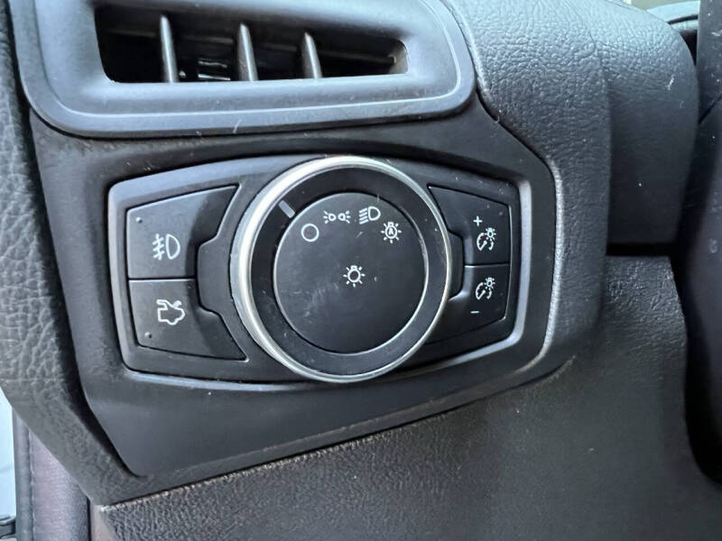 2017 Ford Focus SEL