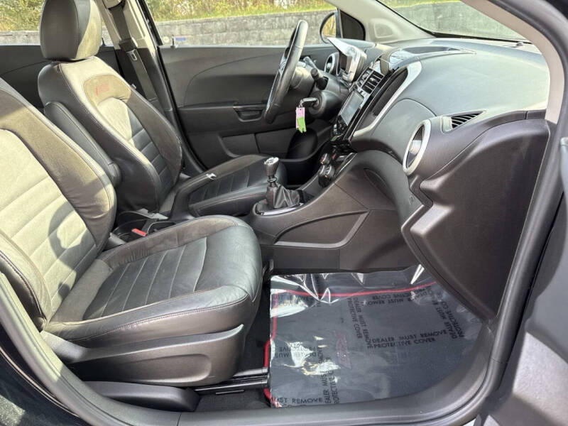 2015 Chevrolet Sonic RS Manual