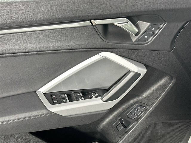 2024 Audi Q3 quattro S line Premium 45 TFSI
