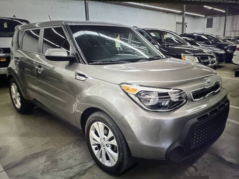 2015 Kia Soul +
