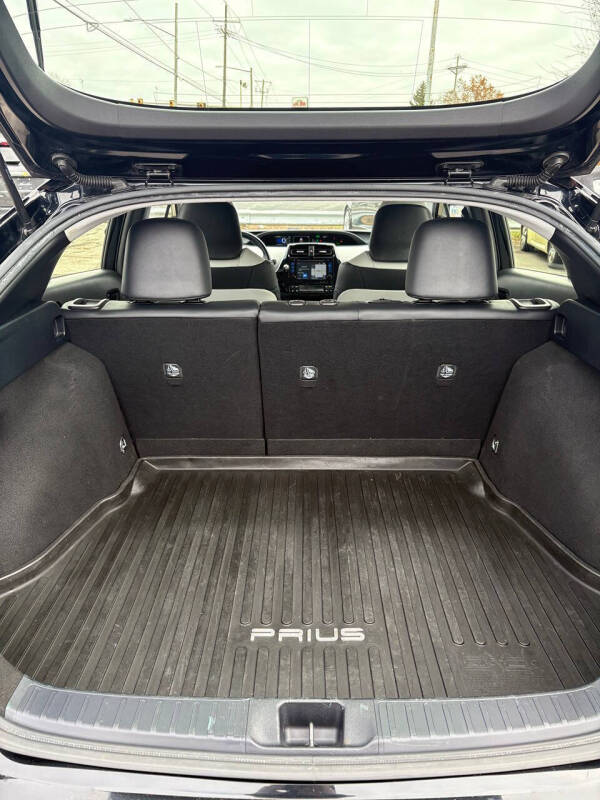 2017 Toyota Prius Three Touring