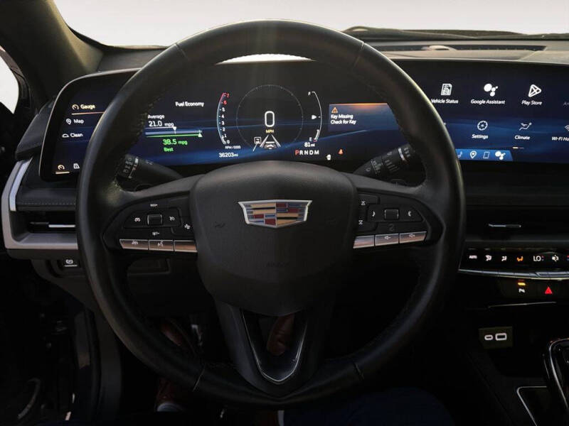 2025 Cadillac XT4 Premium Luxury