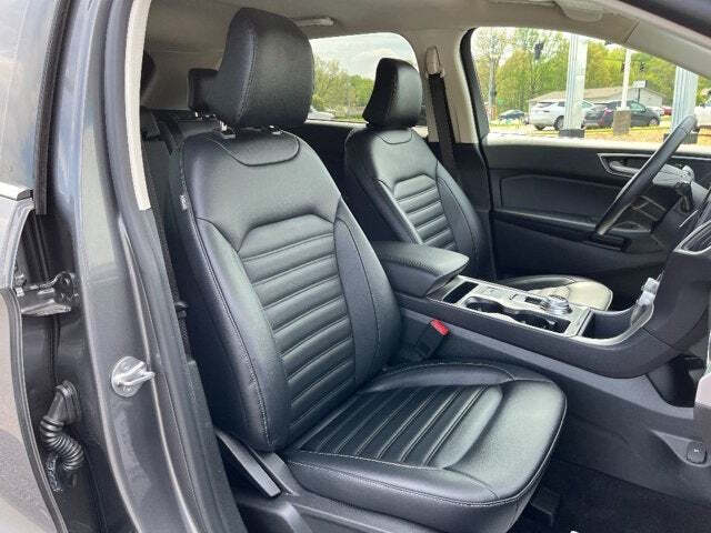 2023 Ford Edge 16