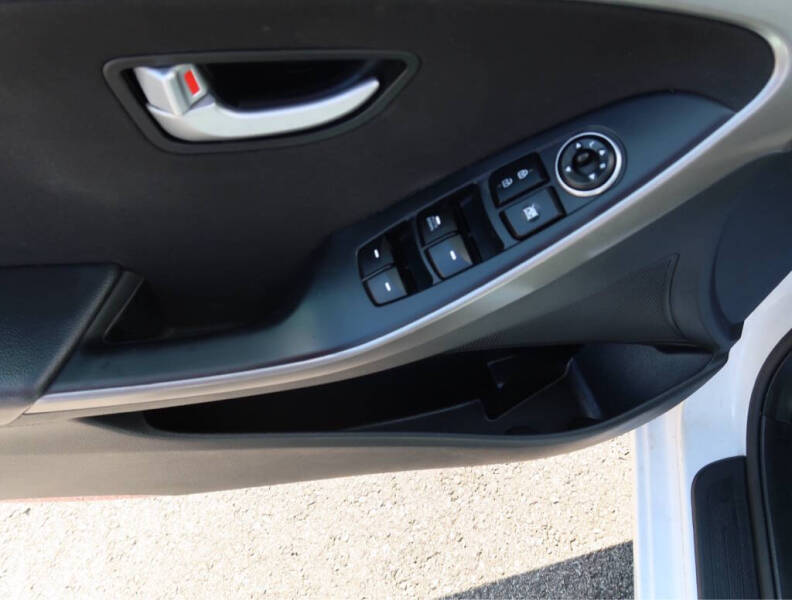 2017 Hyundai Elantra GT