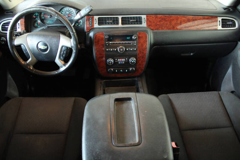 Used 2013 Chevrolet Tahoe LS with VIN 1GNSCAE05DR362722 for sale in Natchez, MS