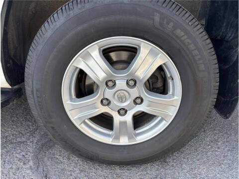 2015 Toyota Sequoia SR5