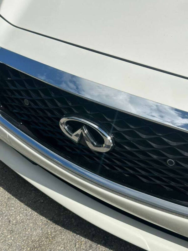 2023 Infiniti Q50 Luxe