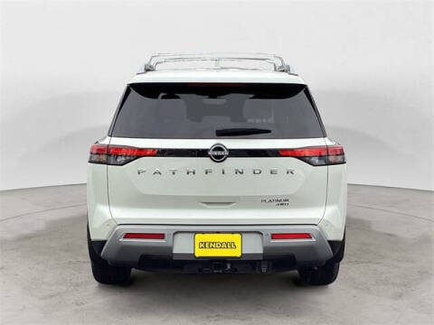 2023 Nissan Pathfinder Platinum